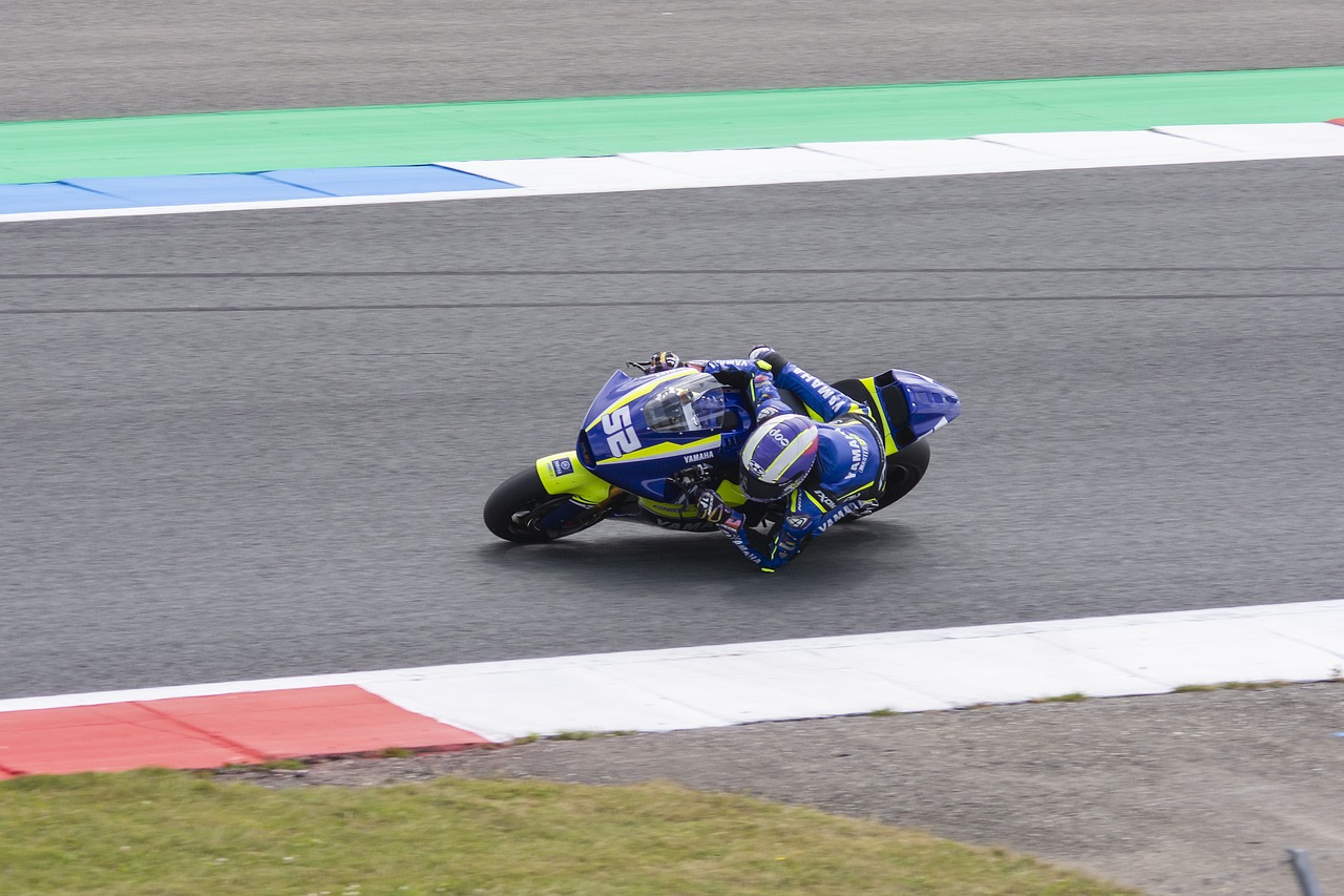 化与社区融 化与社区融